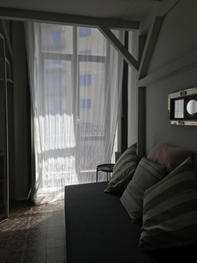 カターニアAvaya - Monolocale Soppalcato In Centro Storicoアパートメント エクステリア 写真