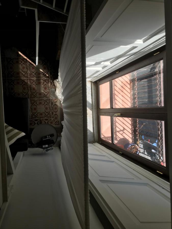 カターニアAvaya - Monolocale Soppalcato In Centro Storicoアパートメント エクステリア 写真